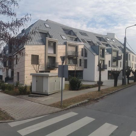 Beli Apartman Melygarazzsal Heviz Bagian luar foto